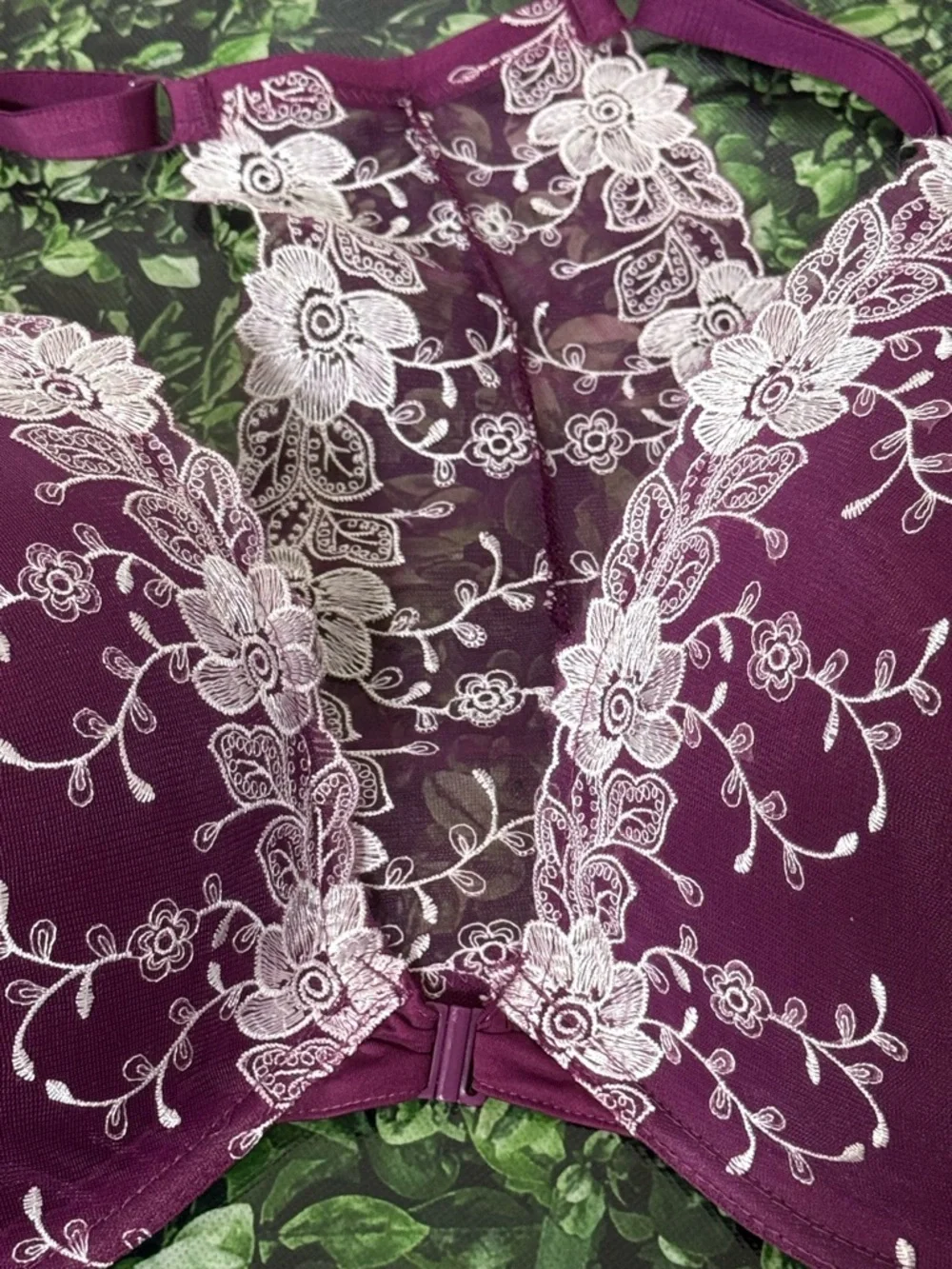 Rene Rofe Plum Lace Racerback Underwire Bra with White Embroidery - Picture 9 of 9